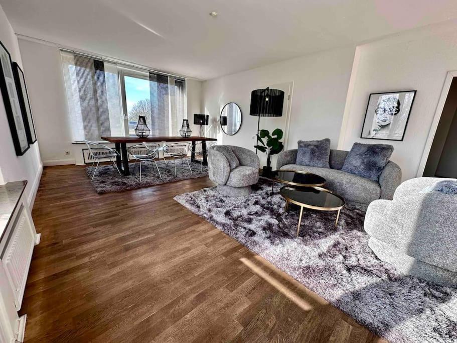 Apartment Spectecular Rhineview Fair Parking Luxury 12 Pers