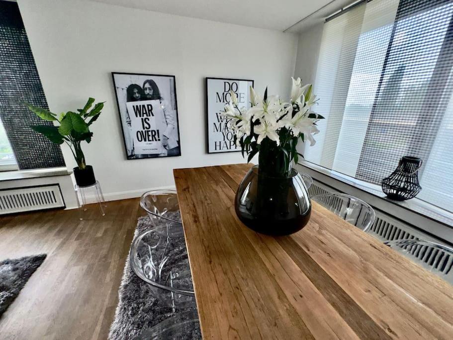 Spectecular Rhineview Fair Parking Luxury 12 Pers * Düsseldorf